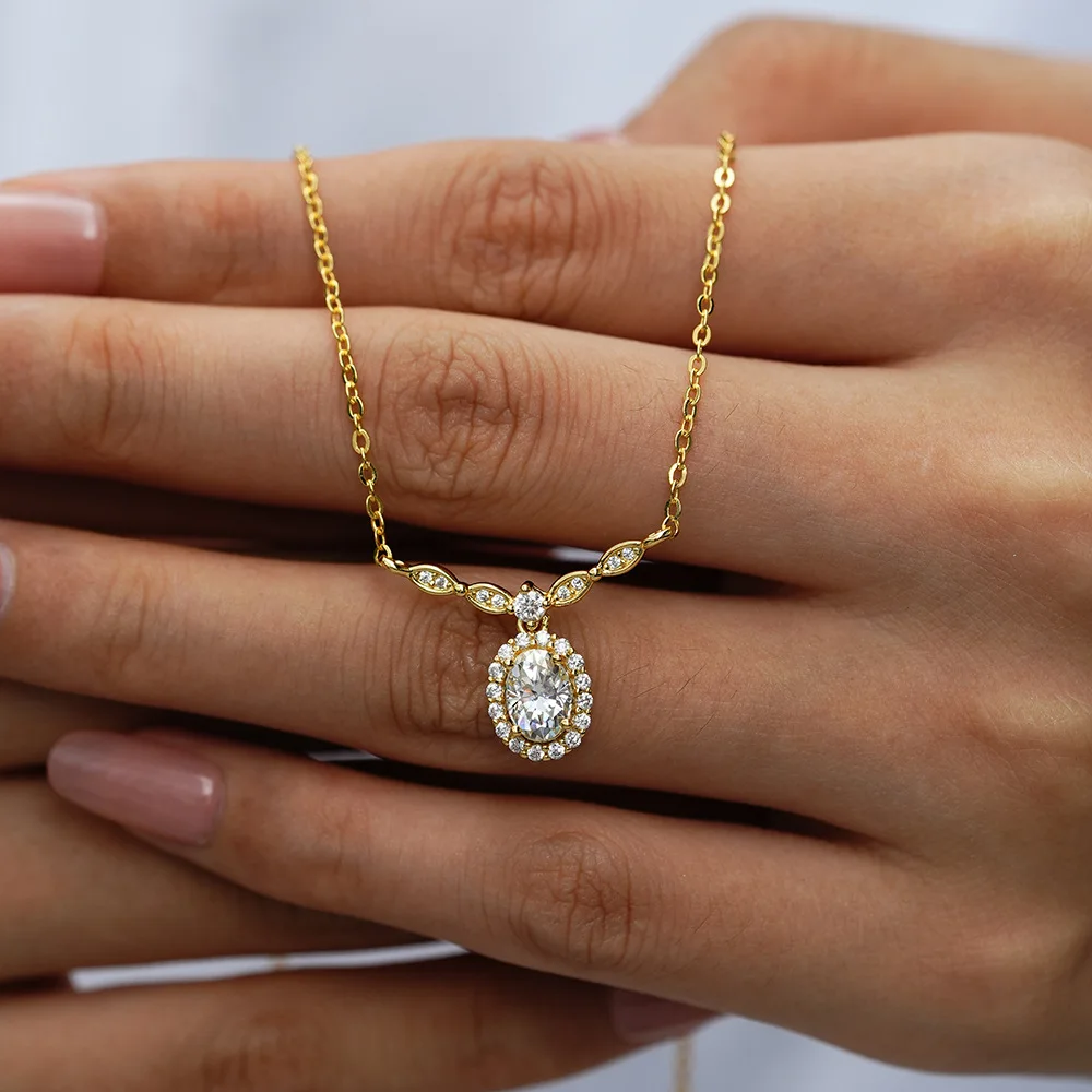 Luxury 100% Real 18k Gold Women's 1 karat Diamond Pendant Necklace Women's Moissanite Clavicle Chain