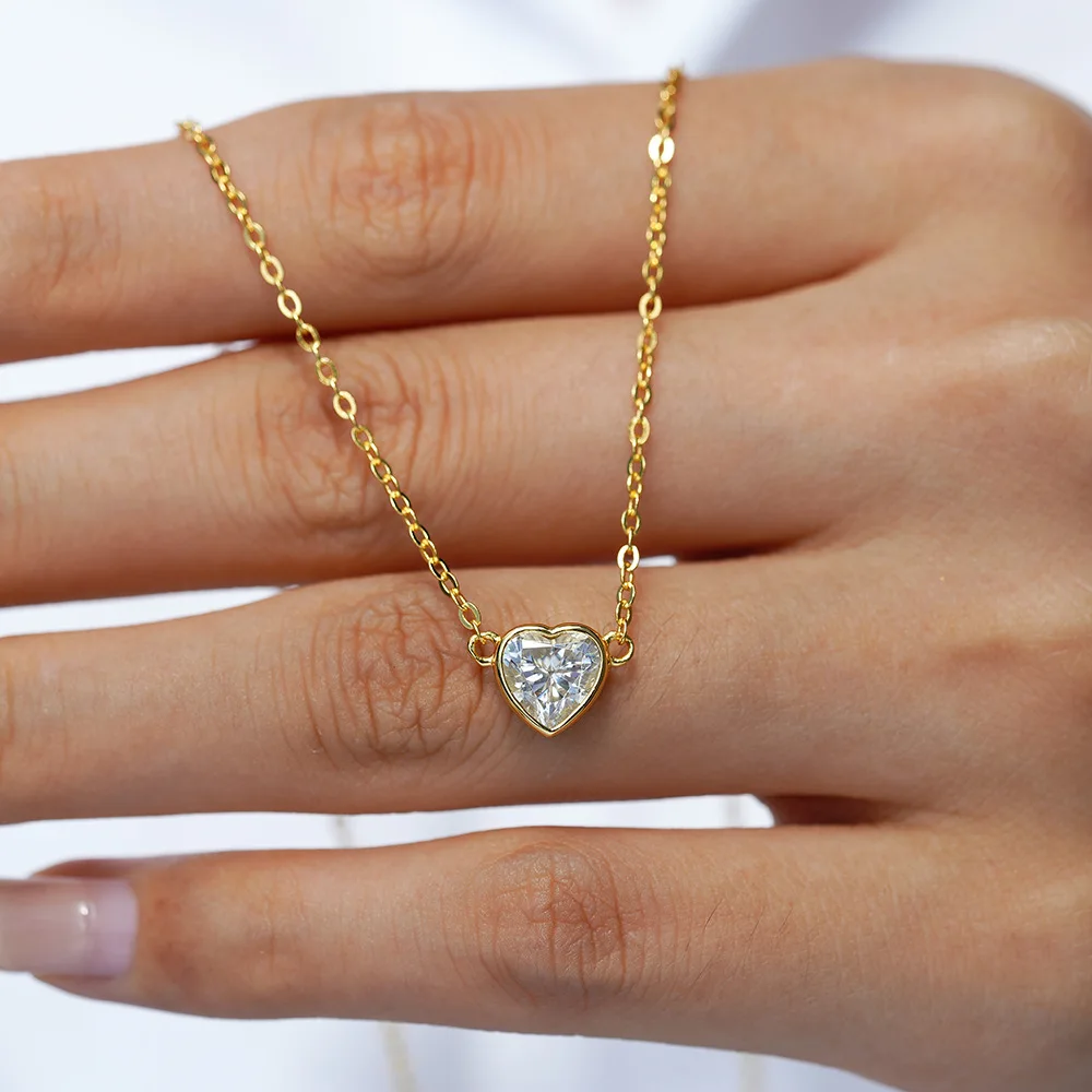 Luxury 100% Real 18k Gold Women's Diamond Pendant 1 karat Moissanite Necklace All-match Clavicle Chain
